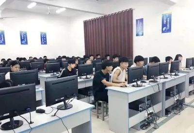 專業(yè)解讀 計(jì)算機(jī)網(wǎng)絡(luò)應(yīng)用專業(yè)——信息管理與服務(wù)的核心力量